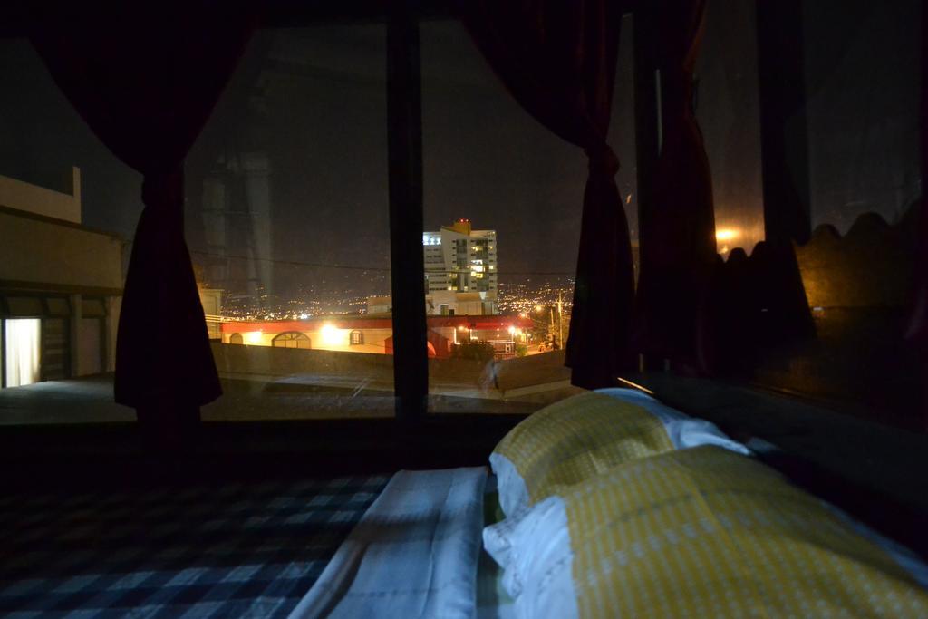 Hotel Columbus Сан-Хосе Екстер'єр фото